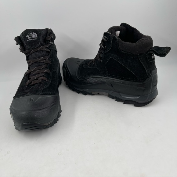 The North Face Snowfuse Suede Insulated Waterproof Winter Boots - Size 8 - Picture 10 of 12